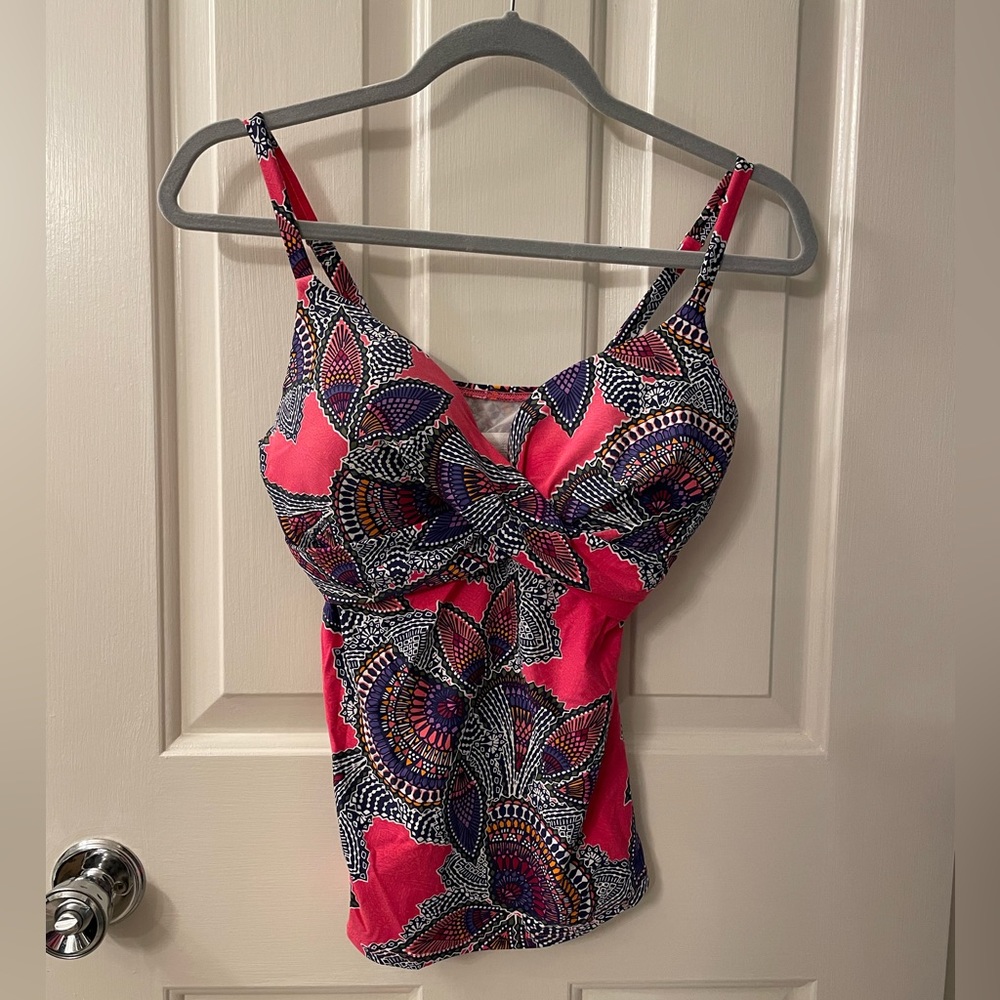 👙 Captiva Women’s Tankini Pink/Coral paisley print. Size M